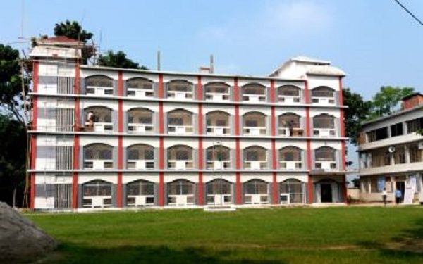 মাধ্যমিক স্কুলে লটারির মাধ্যমে ভর্তি প্রক্রিয়া নিয়ে অভিবাবকদের দ্বিমত