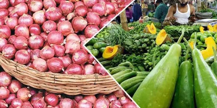 কমেনি পেঁয়াজের ঝাঁজ, সবজির দামে স্বস্তি নেই