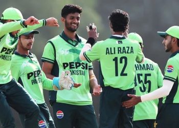 বিশাল ব্যবধানে ভারতকে হারিয়ে পাকিস্তান চ্যাম্পিয়ন