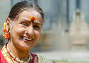 মন্দির নির্মাণে ১৩৬ কোটি টাকা দান, অভিনেত্রীর আধ্যাত্মিক জীবন