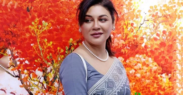 জয়ার ঘরোয়া ভিডিওতে নেটিজেনদের মাতামাতি