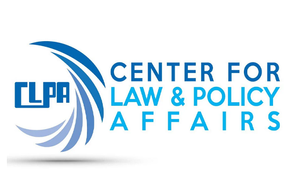 নগর কর্তৃপক্ষের ফুটপাত সংকোচনের মাধ্যম পথচারীদের জীবনের হুমকি