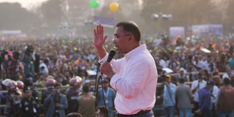 ভোট দিয়ে সঙ্গে সঙ্গে চলে এলে চলবে না, কেন্দ্রে থাকতে হবে : তারেক রহমান