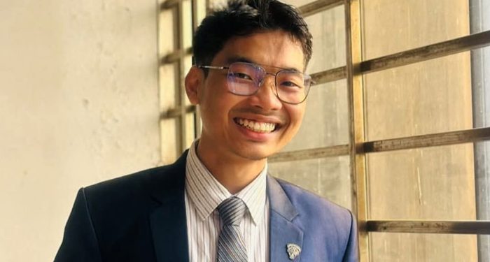 ডাকসু সদস্য সর্বমিত্রকে ঢাবি প্রশাসনের শোকজ