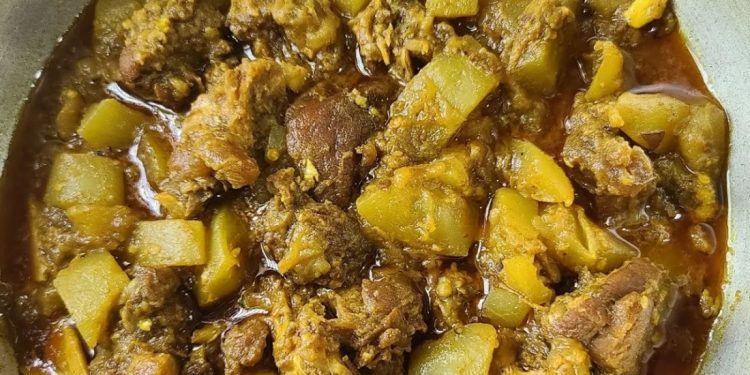 যেভাবে রান্না করবেন লাউ দিয়ে গরুর মাংস