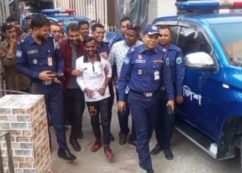 ধর্ষণ ও নির্যাতনের মামলায় হিরো আলম গ্রেপ্তার