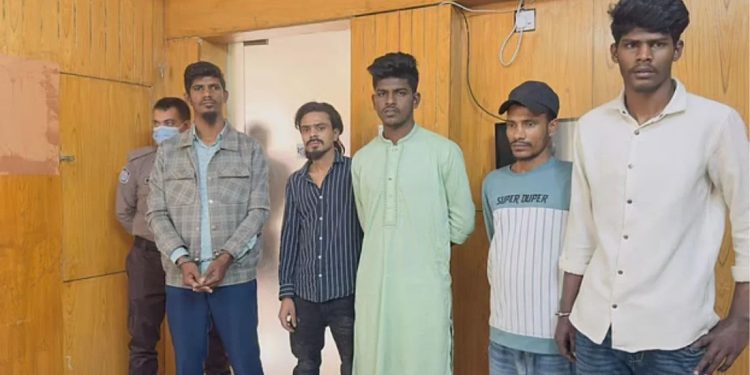 আদাবরে কারখানায় সশস্ত্র হামলা, গ্রেপ্তার ৫