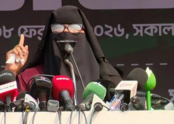 ওসমান হাদির বোন পরিচয়ে নাহিদের পক্ষে ভোট চাওয়া নারী ‘হাদির পরিবারের কেউ নন’