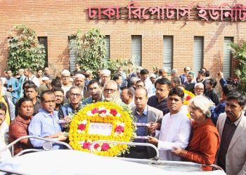 সাংবাদিক জাকারিয়া কাজলের জানাজা অনুষ্ঠিত