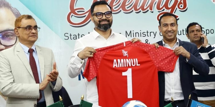 হামজা-সামিতদের বেতনের আওতায় আনছেন ক্রীড়া প্রতিমন্ত্রী