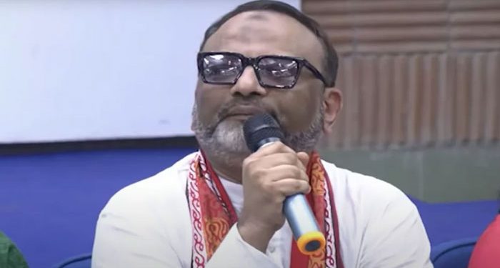 পদত্যাগের ঘোষণা ঢাবি উপাচার্য নিয়াজ আহমদের