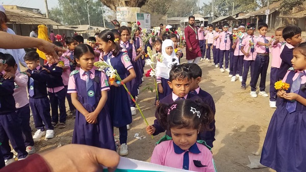 রানীনগরের আবাদপুকুরে এস এস স্কলাস্টিক ইন্টারন্যাশনাল স্কুলে যথাযোগ্য মর্যাদায় মহান একুশে ফেব্রুয়ারি পালন