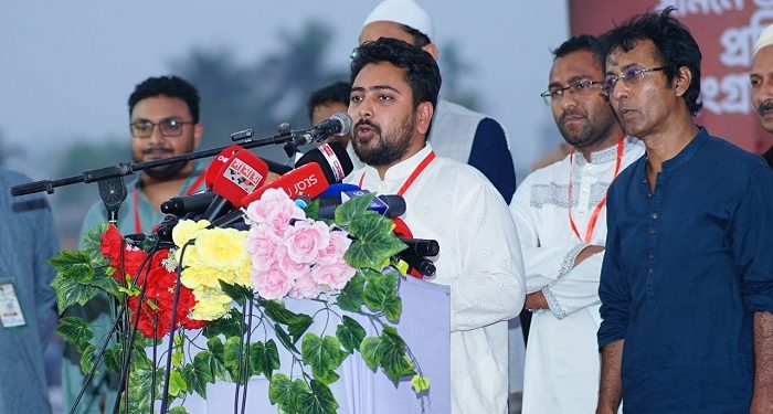 সংসদে নতুন রাষ্ট্রপতি নির্বাচনের আয়োজন করতে হবে : নাহিদ ইসলাম