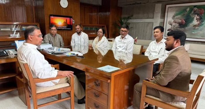 প্রধানমন্ত্রীর সঙ্গে নবনিযুক্ত সিটি প্রশাসকদের সাক্ষাৎ