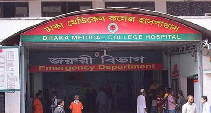 তুরাগে ছিনতাইকারীর ব্যাগ ধরে টান : রিকশা থেকে পড়ে নারীর মৃত্যু