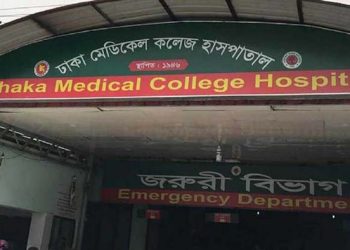রাজধানীর বাড্ডায় দেয়াল ধসে পড়ে ২ শিশুর মৃত্যু