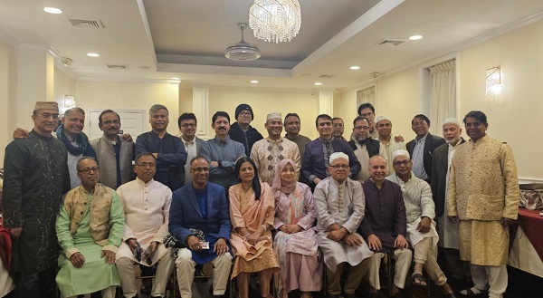 জমকালো আয়োজনের মধ্যে দিয়ে নিউইয়র্কে অবস্থানরত ৮৩ ও ৮৫ গ্রুপ সার্কেল এর ইফতার মাহফিল অনুষ্ঠিত