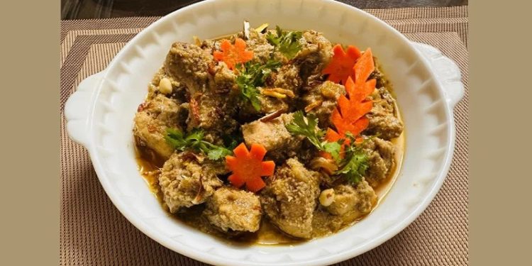 ঈদে যেভাবে রান্না করবেন সুস্বাদু মোরগ মোন্তাজান