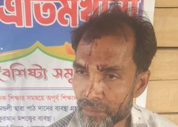 নেছারাবাদে অনুদানের তালিকা নিয়ে জামায়াত-বিএনপি সংঘর্ষ, আহত ১