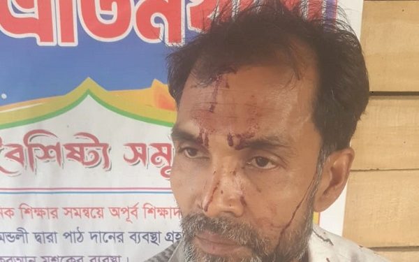 নেছারাবাদে অনুদানের তালিকা নিয়ে জামায়াত-বিএনপি সংঘর্ষ, আহত ১
