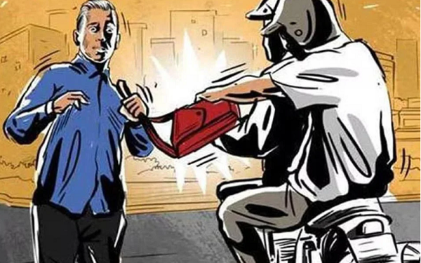 ছিনতাইকারীর উৎপাত বেড়েছে
