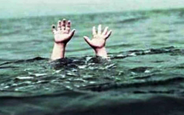 নানাবাড়িতে বেড়াতে গিয়ে পানিতে ডুবে জমজ দুই শিশুর মৃত্যু