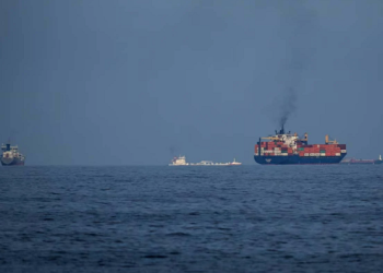 ট্রাম্পের যুদ্ধজাহাজ পাঠানোর আহ্বানে যা বলল চীন ও যুক্তরাজ্য