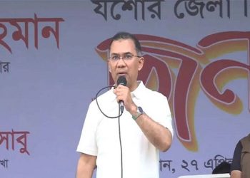 জুজুর ভয় দেখিয়ে দেশের মানুষকে পিছিয়ে রাখা যাবে না: প্রধানমন্ত্রী