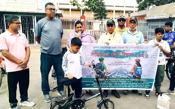 “রাজধানী শাহবাগে সাইকেল লেন দিবস যথাযথ মর্যাদায় পালিত