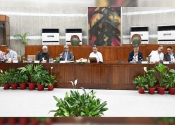 নতুন ই-বাস ও ট্রাক আমদানিতে শুল্ক ছাড়ের সিদ্ধান্ত মন্ত্রিসভায়