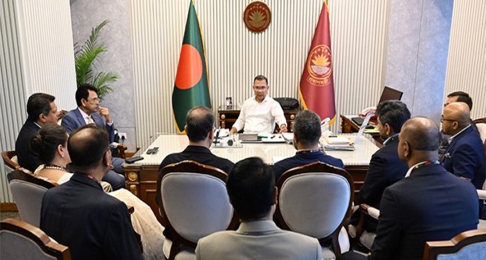 প্রধানমন্ত্রীর সঙ্গে বিজিএমইএ ও বিকেএমইএ নেতৃবৃন্দের সাক্ষাৎ
