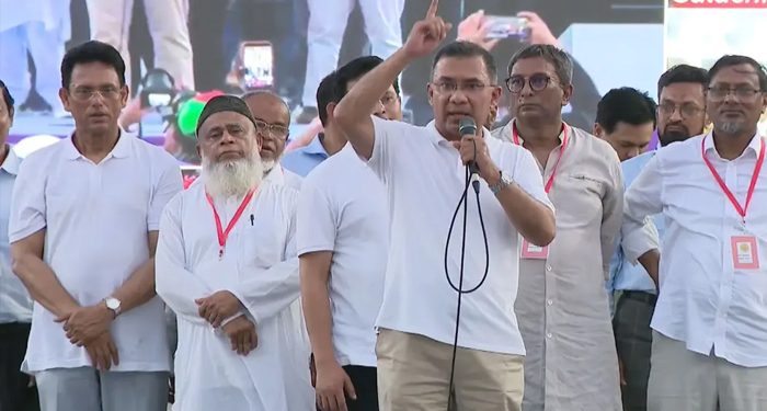 রাজনীতির নামে বিভ্রান্তি ছড়ানো হচ্ছে, সতর্ক থাকুন : প্রধানমন্ত্রী