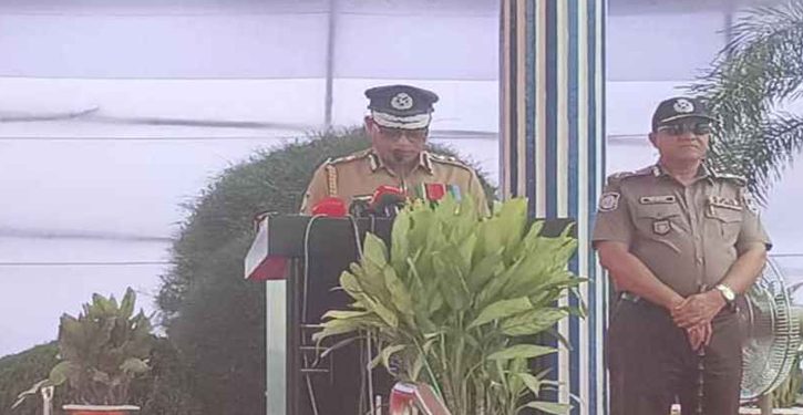 মাদক সেবনে জড়িত পুলিশ সদস্যদের ছাড় নয় : আইজিপি
