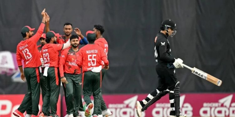 ৬ উইকেটে হেরে সিরিজ হাতছাড়া করলো বাংলাদেশ