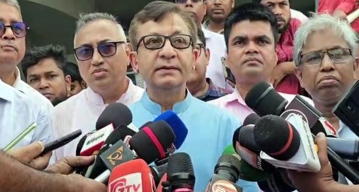 চামড়া খাত থেকে ১২ বিলিয়ন ডলার আয় সম্ভব : শিল্পমন্ত্রী