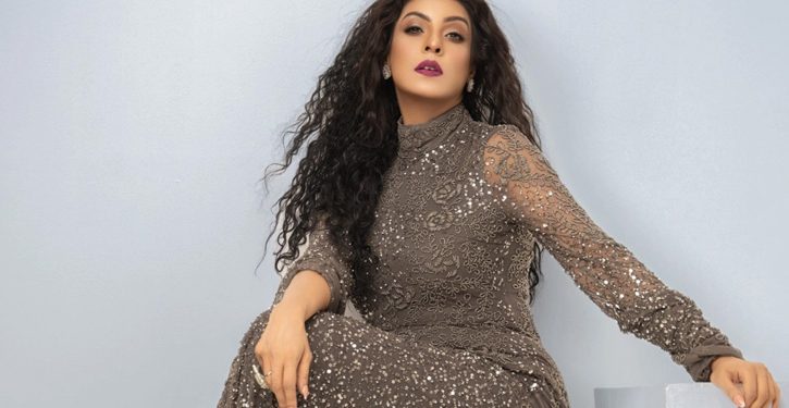 চলচ্চিত্রে মৌ, মুক্তি ঈদে
