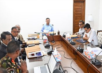 বিনিয়োগ আকৃষ্ট করতে প্রক্রিয়া সহজ করার নির্দেশ প্রধানমন্ত্রীর