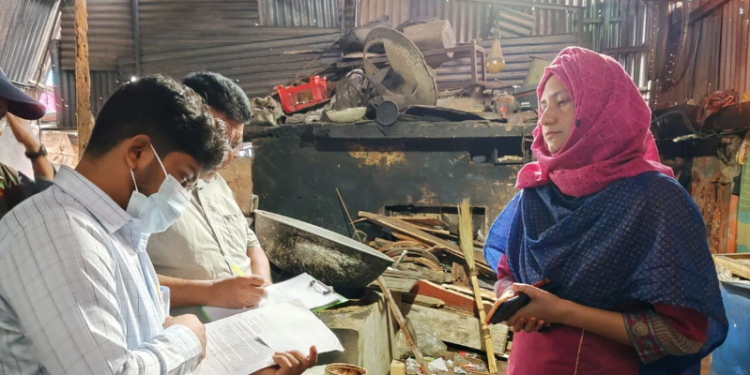 অস্বাস্থ্যকর পরিবেশে খাদ্য উৎপাদন, প্রতিষ্ঠানকে ৩ লাখ টাকা জরিমানা