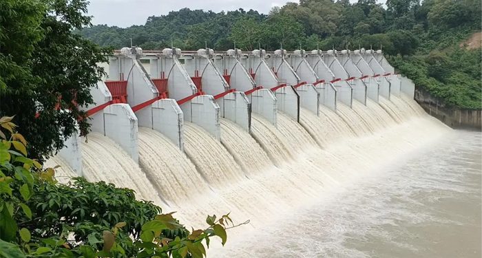 খুলে দেয়া হলো কাপ্তাই বাঁধের ১৬ কপাট