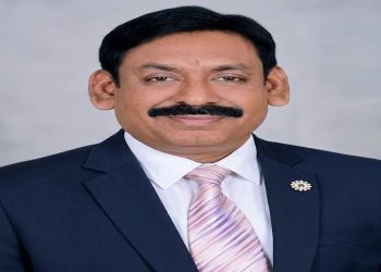 ঢাকা শহরের বর্জ্যজনিত দুর্ভোগ প্রশমনে কার্যকর পদক্ষেপ প্রয়োজন