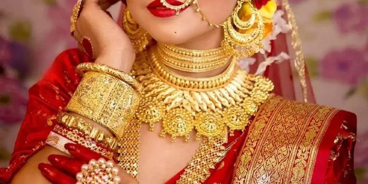 দাম কমার পর যে দামে বিক্রি হচ্ছে সোনা