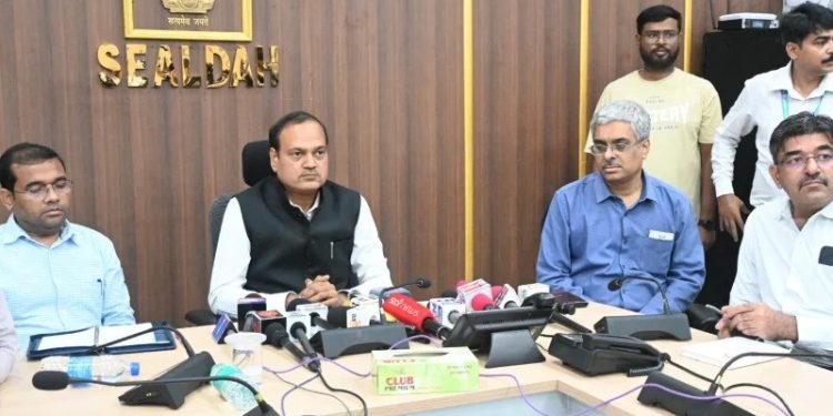 ‘ভারত-বাংলাদেশ ট্রেন চালু এখন রাজনৈতিক সিদ্ধান্তের বিষয়’