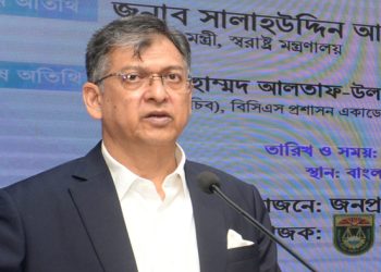 শাসক মনে না করে জনসেবায় আত্মনিয়োগ করতে হবে : স্বরাষ্ট্রমন্ত্রী