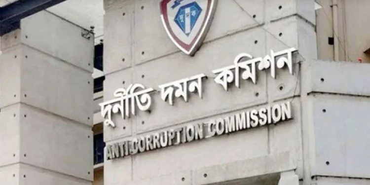 মামলা তদন্তাধীন, তবু বেবিচকের ২ কর্মকর্তাকে দুদকের ‘ক্লিন সার্টিফিকেট’