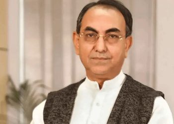 মির্জা আব্বাস ২ সেপ্টেম্বর দেশে ফিরছেন