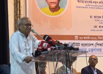 একসময় সাংবাদিকরা পয়সা-হুমকির কাছে মাথা নত করেননি : রিজভী