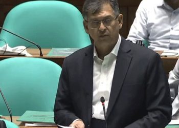 ৮০ লাখ অটোরিকশায় বছরে ৪ হাজার কোটি টাকা রাজস্ব ক্ষতি : স্বরাষ্ট্রম