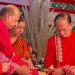 ঢাকেশ্বরী মন্দিরে প্রদীপ জ্বালিয়ে মহালয়ার শুভ সূচনা করলেন ভারতীয় হাইকমিশনার শ্রী দীনেশ ত্রিবেদী