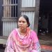 শ্রীনগরে বিয়ের দাবীতে প্রেমিকের বাড়ীতে এক সন্তানের জননীর অনশন